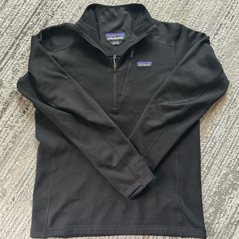 Men's Patagonia Quarter Zip - Size Small
